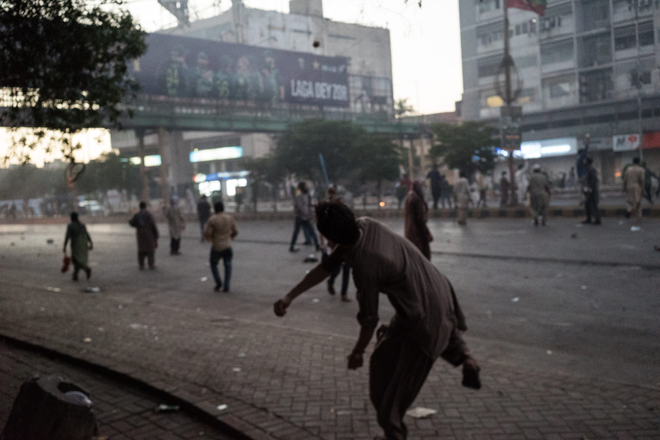 Enfrentamientos entre la policía y partidarios del PTI, Karachi, 9 de mayo. © Laurent Gayer