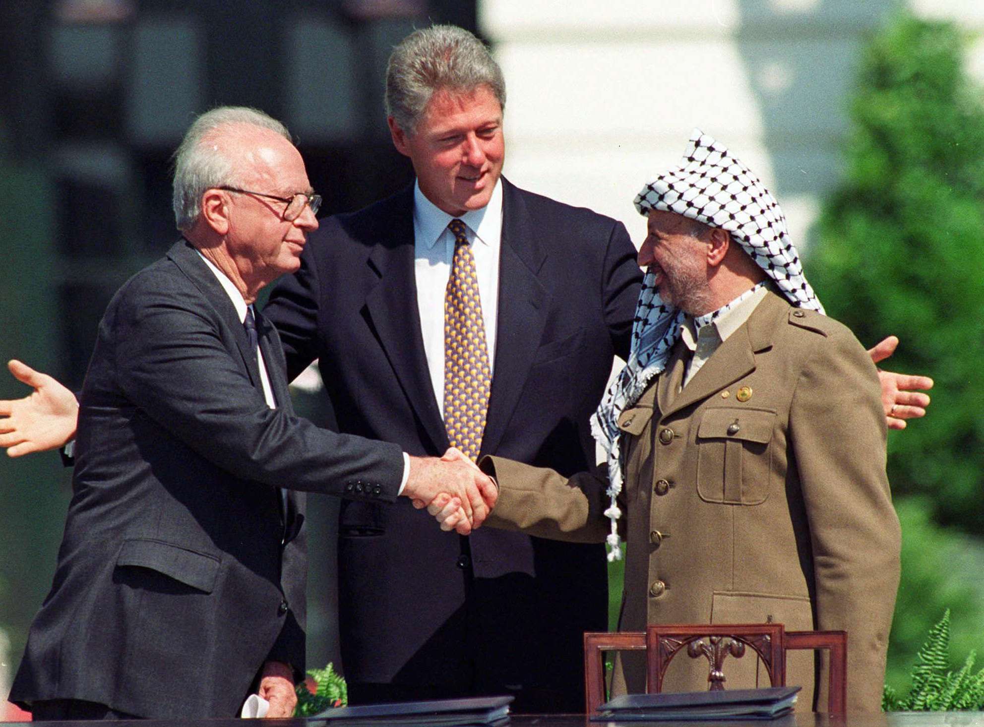 Firma de los fallidos Acuerdos de Oslo
