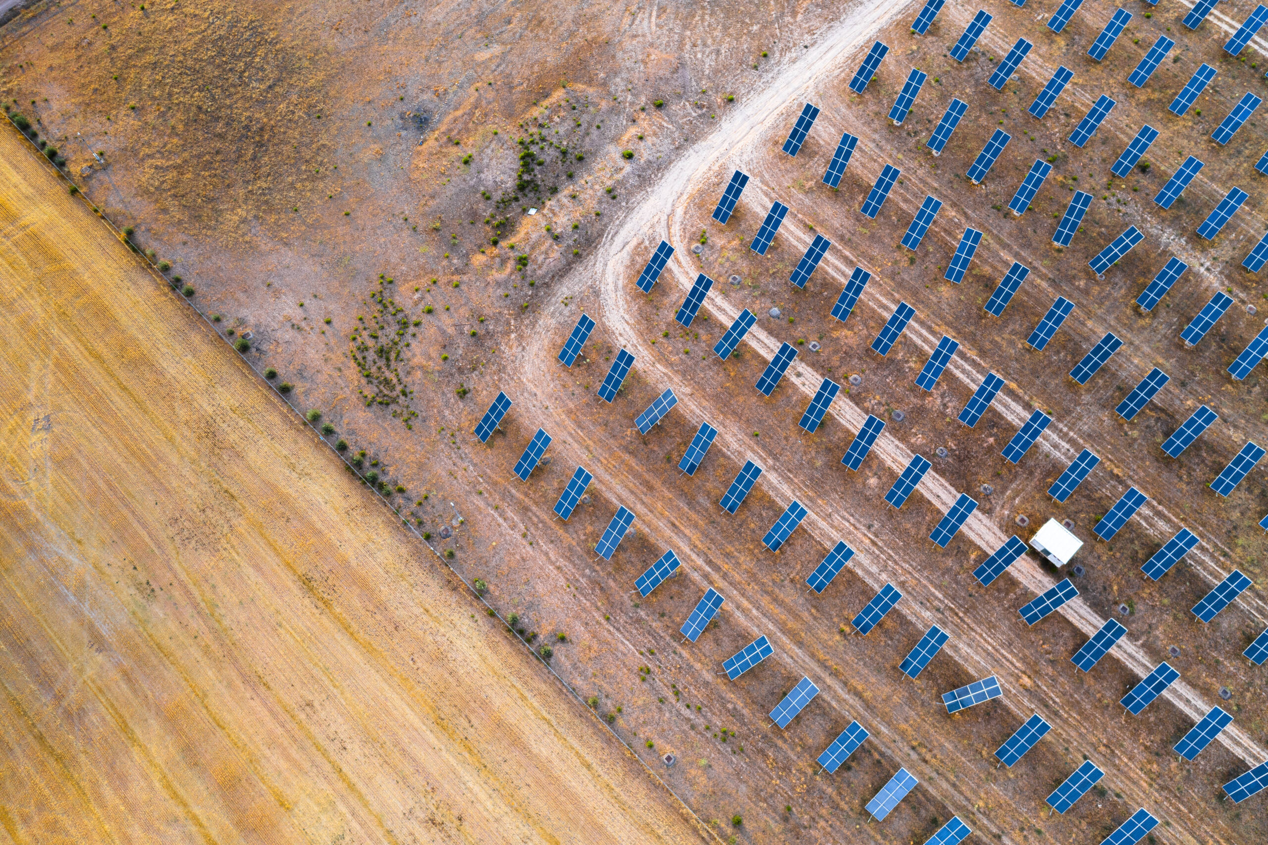 Paneles solares en Navarra, España. © Mikel Bilbao/VWPics/SIPA