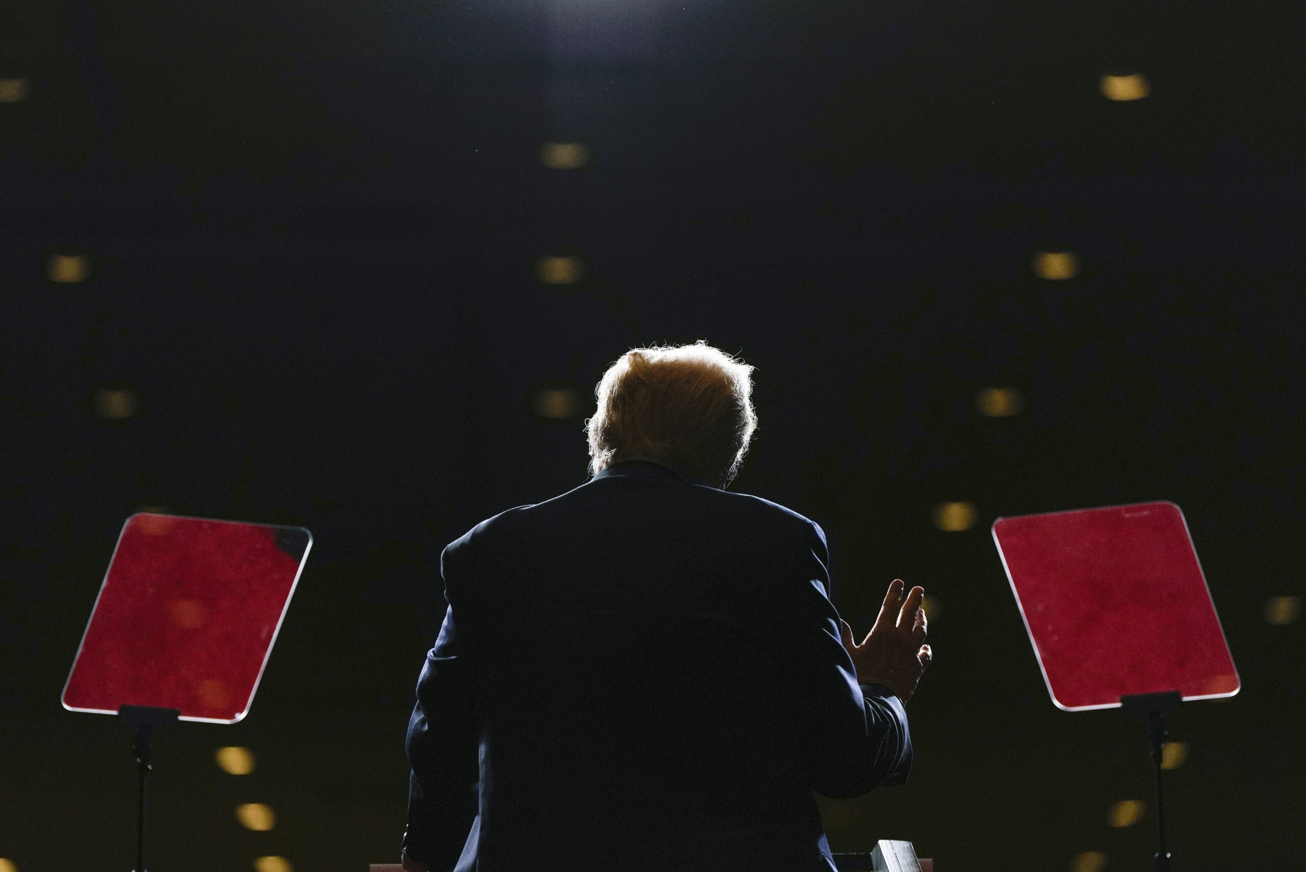 Donald Trump habla durante un mitin de campaña en el Grand Sierra Resort and Casino, el viernes 11 de octubre de 2024, en Reno, Nev. © AP Foto/Julia Demaree Nikhinson