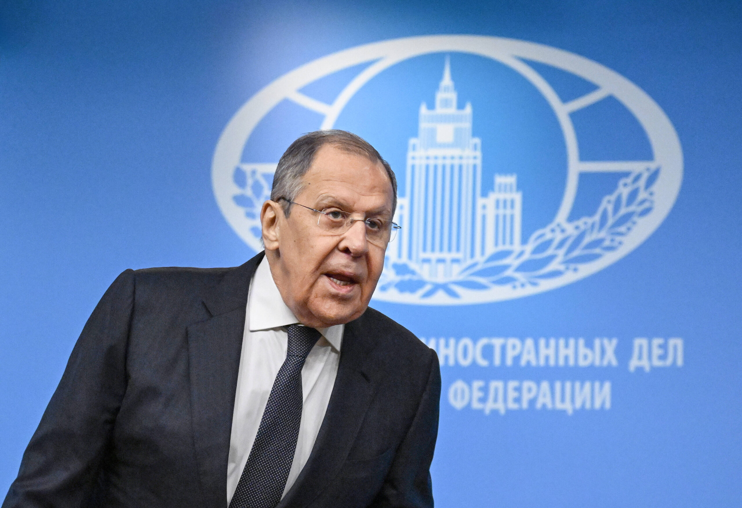 El ministro de Asuntos Exteriores ruso, Serguei Lavrov, en su rueda de prensa sobre el estado de la diplomacia rusa en 2024 en el centro de prensa del Ministerio de Asuntos Exteriores ruso. © Anatoliy Zhdanov/ Kommersant Photo