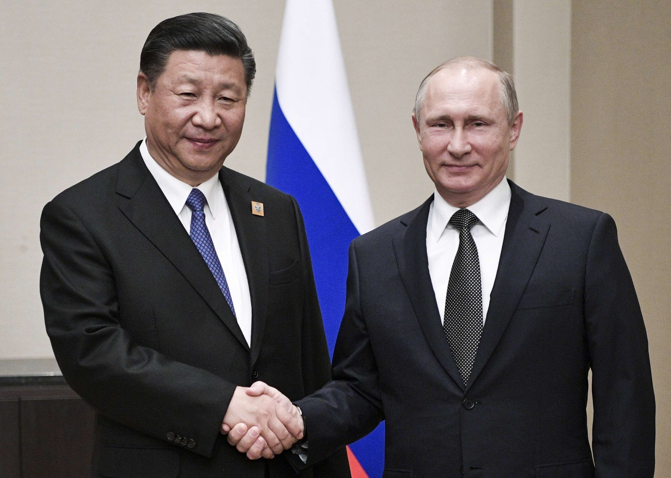 Los días 8 y 9 de junio se reunieron en la cumbre de la OCS en Astana, Kazajistán.
