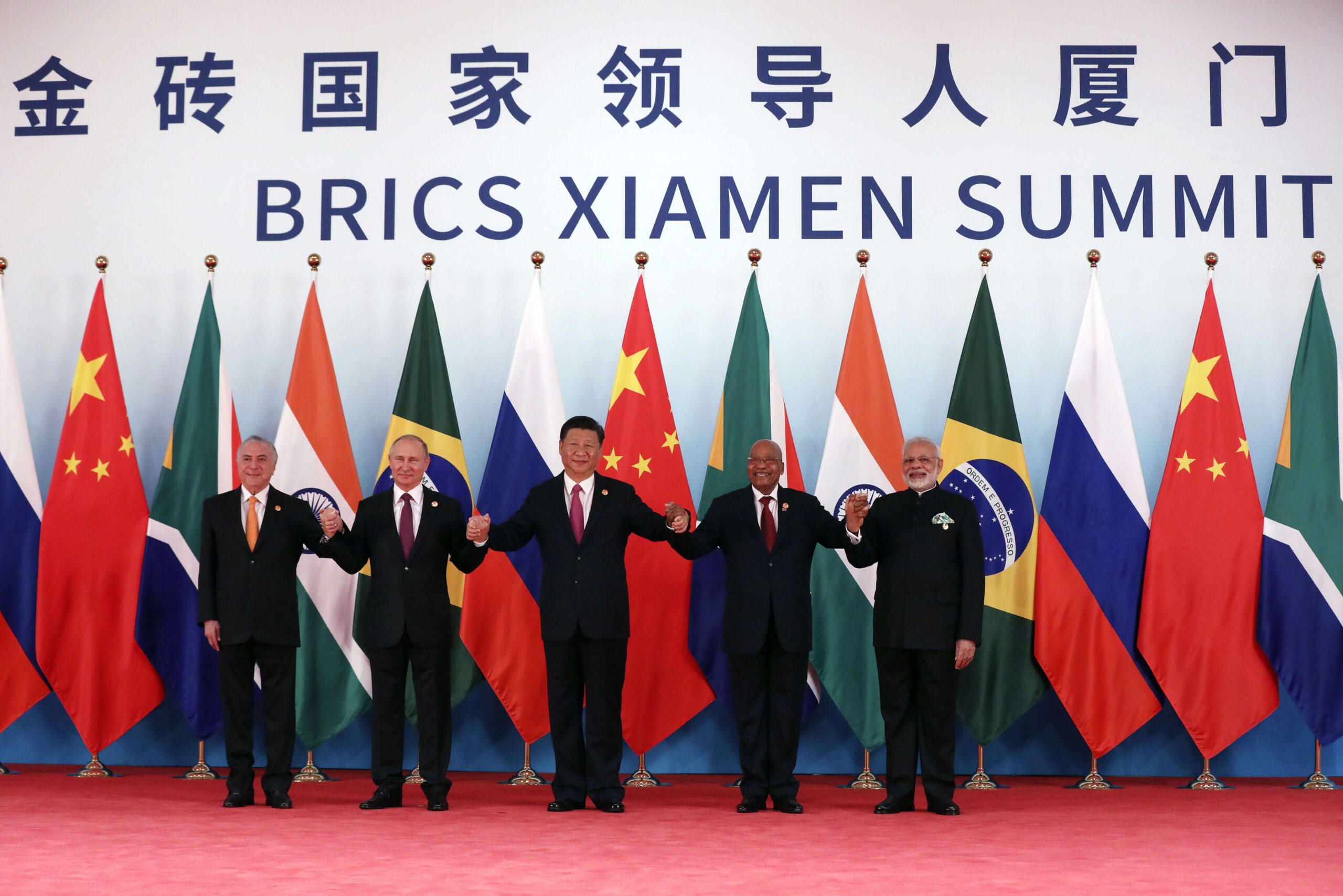 El 4 de septiembre se volverán a reunir en la cumbre de los BRICS en Xiamen, China.
