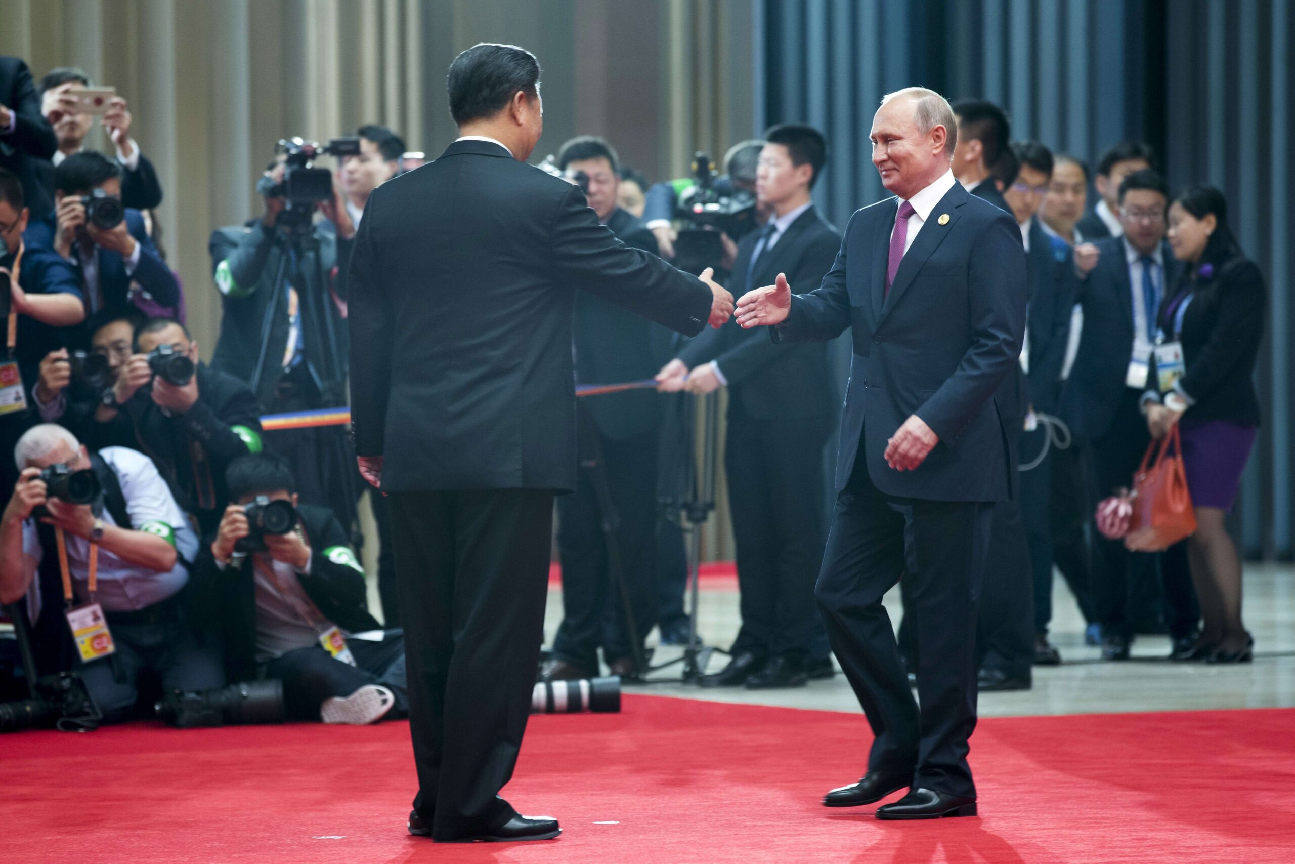 A nivel multilateral, ambos líderes tienen la oportunidad de reunirse los días 8 y 10 de junio en Qingdao, en el marco de la OCS, en China.