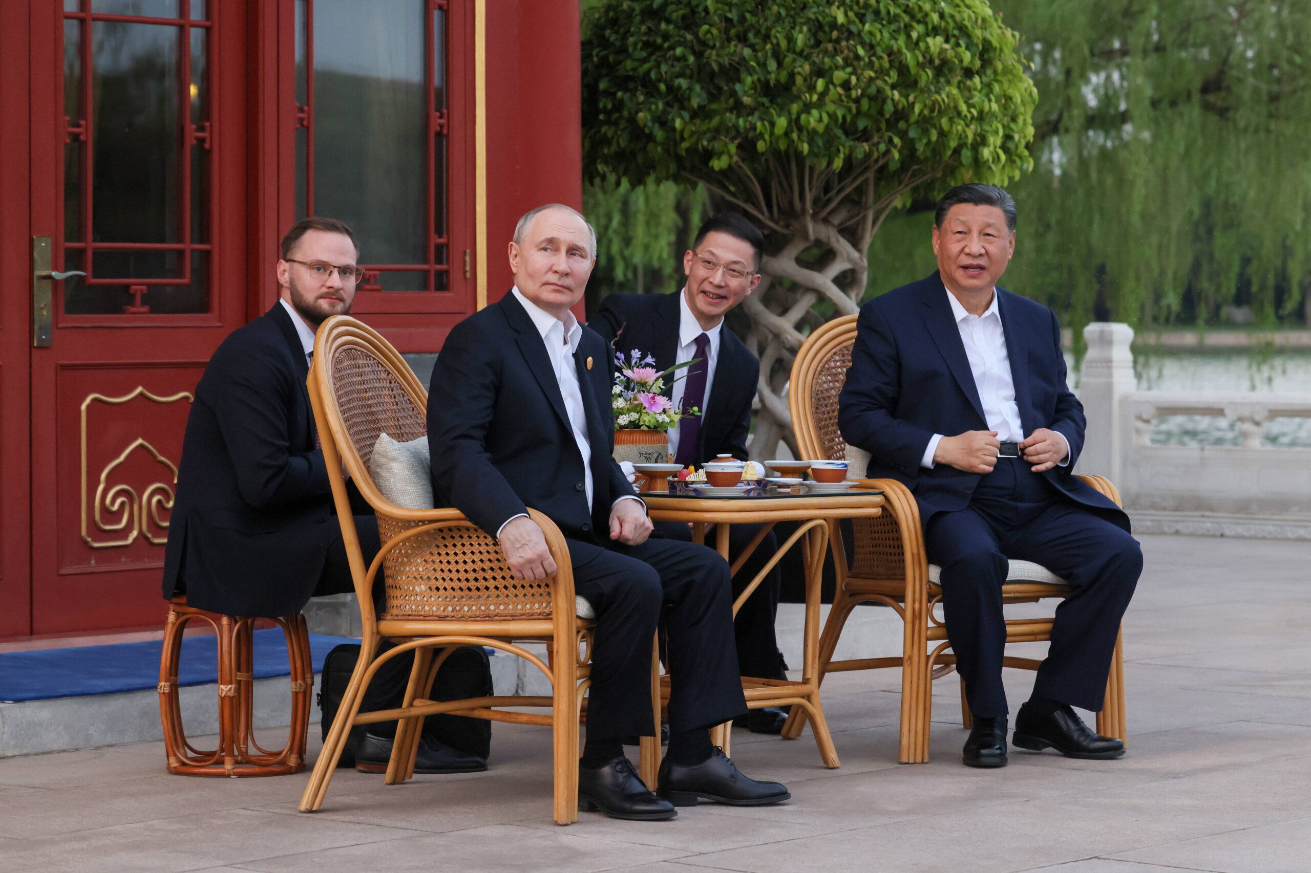 Con la cadencia habitual, le seguirá una visita de Estado de Putin a Pekín los días 16 y 17 de mayo de 2024 con motivo del 75 aniversario de las relaciones diplomáticas entre China y Rusia.