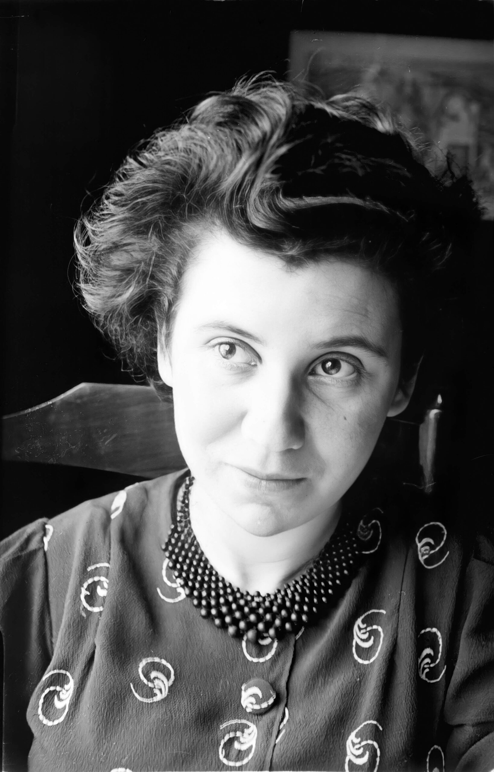 Retrato de Etty Hillesum en 1939 (Joods Historisch Museum).