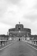 Rome Italie coronavirus société confinement monuments crise économique