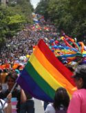 Image de manifestants pro mariage gay Herman Duarte genre Amérique latine mariage homosexuel condition LGBT progrès droits humains droits individuels international
