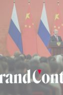 Poutine discours Chine Russie soldats chinois assemblée drapeaux chinois russe