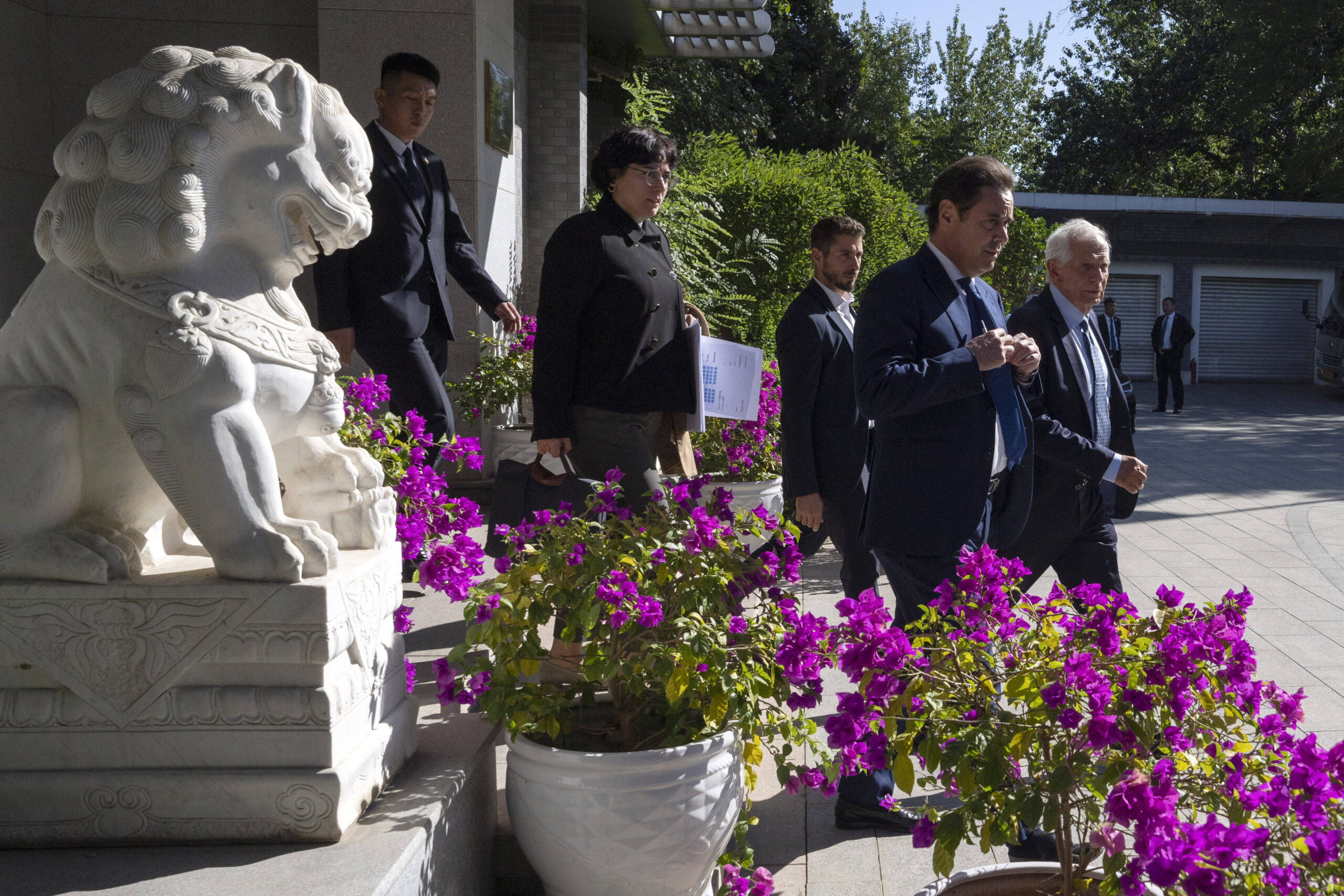 Josep Borrell en visite en Chine. © Ng Han Guan/AP/SIPA