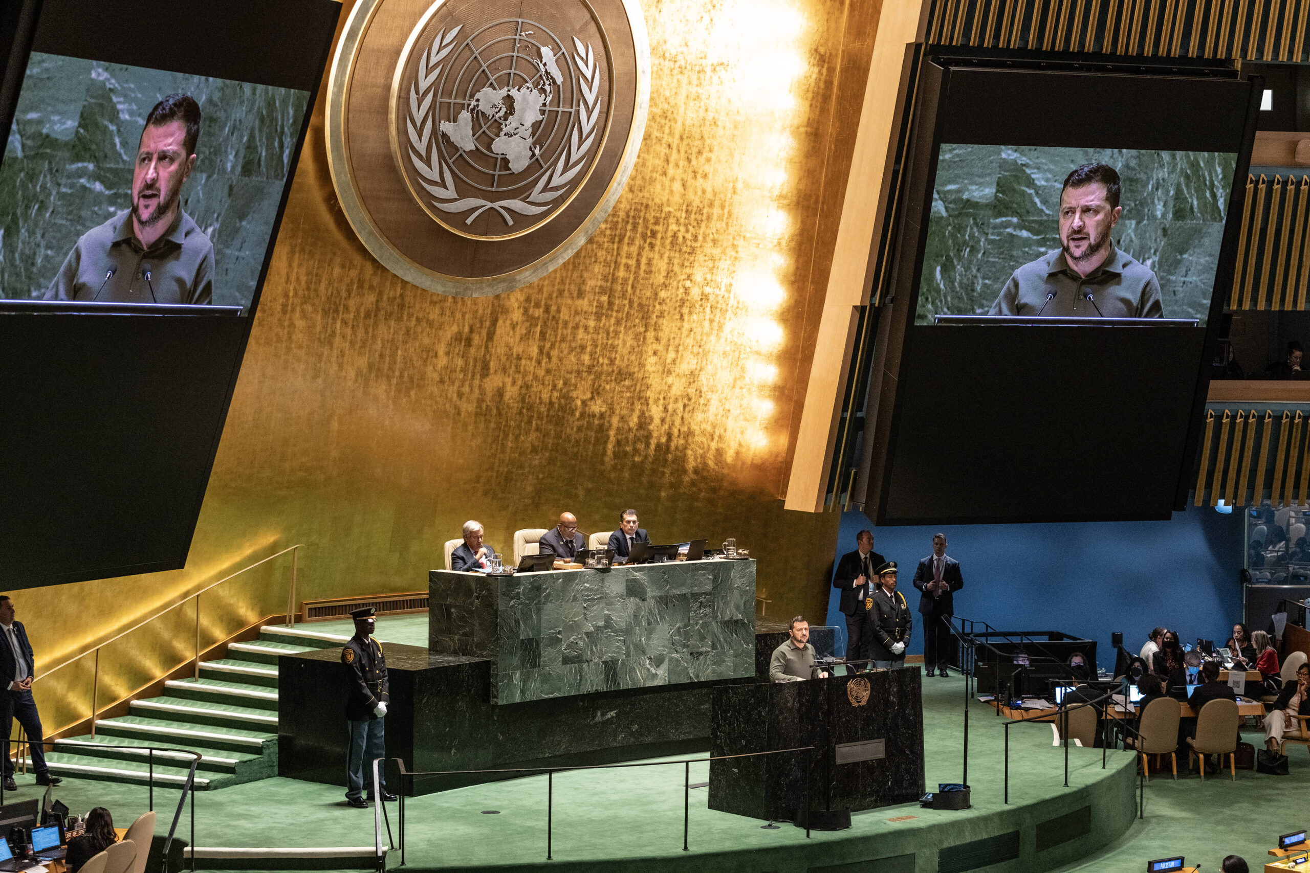 Volodymyr Zelenskyy s’exprime lors du débat général de la 78e session de l’Assemblée générale des Nations Unies au siège de New York, le 19 septembre 2023. © Lev Radin/Sipa USA/SIPA