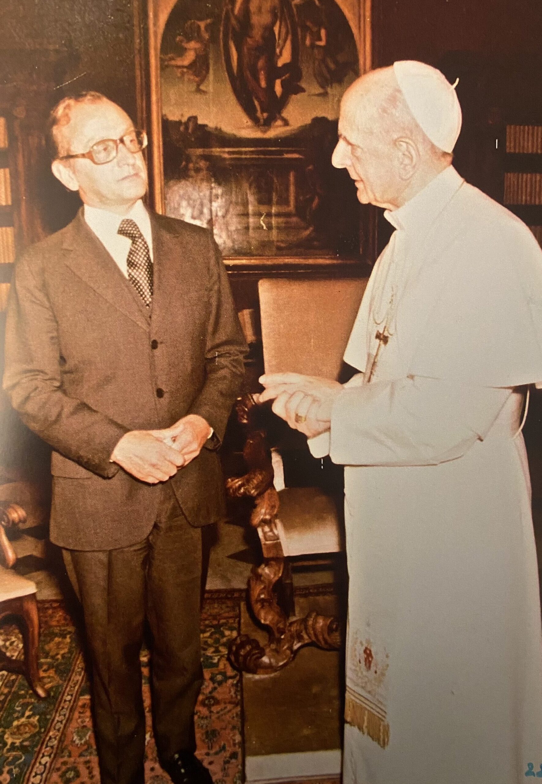 «Discussion de haute tenue avec le pape Paul VI en 1976dans son bureau du Vatican.»
