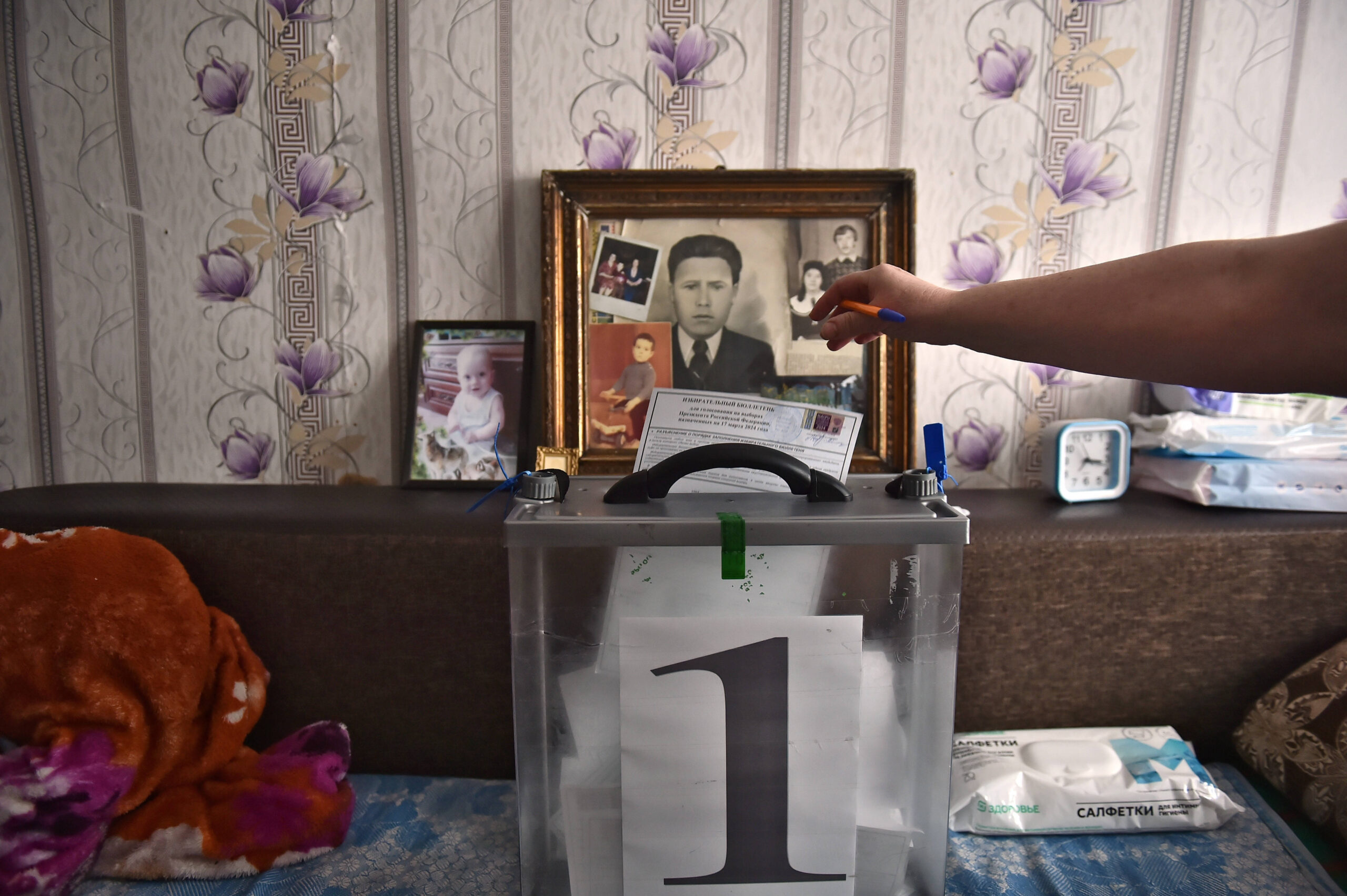 Vote itinérant dans le village de Kolyvan. © Vlad Nekrasov/Kommersant/Sipa USA