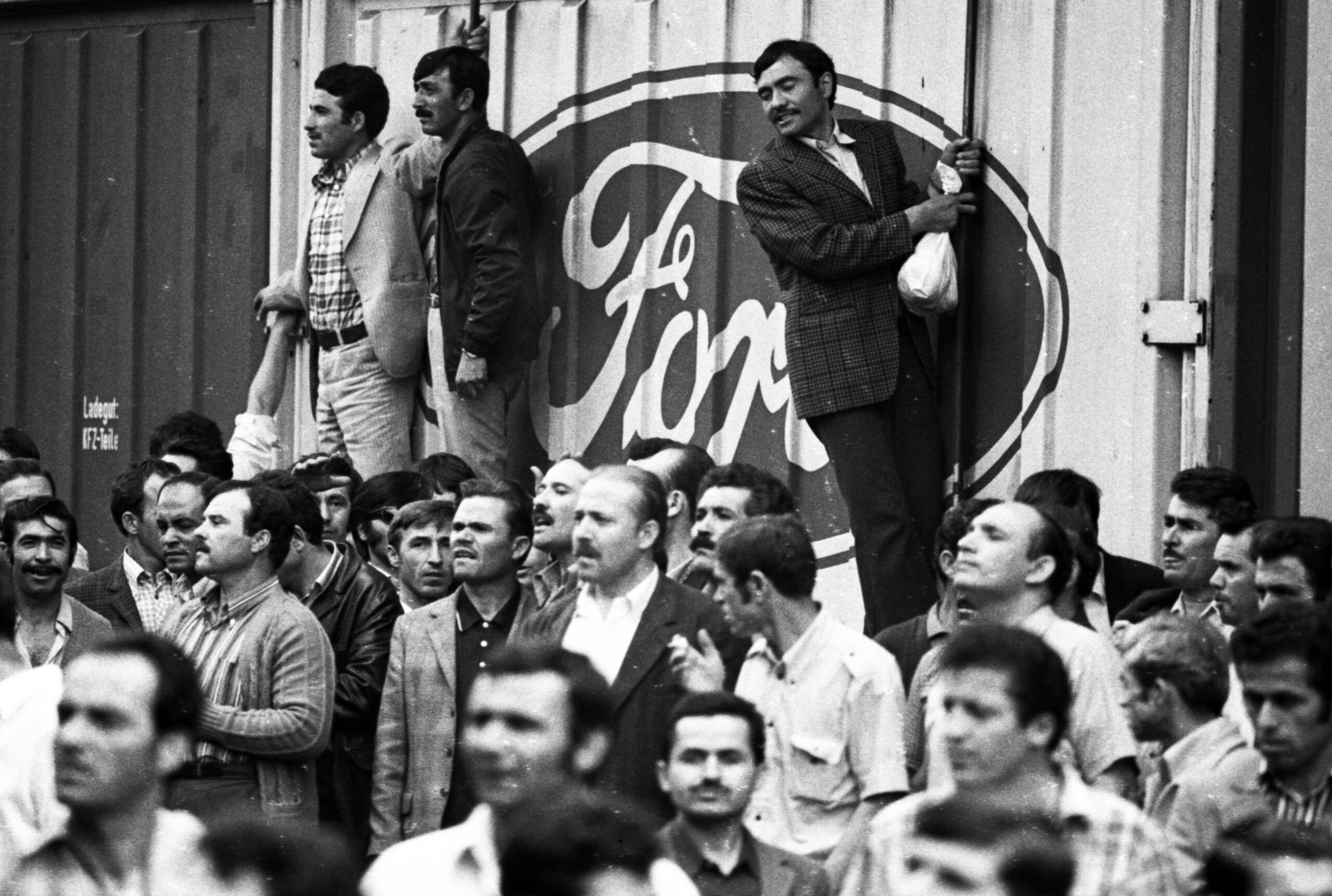 Grève spontanée à l'usine Ford à Cologne du 27 au 29 août 1973. © Klaus Rose/SIPA