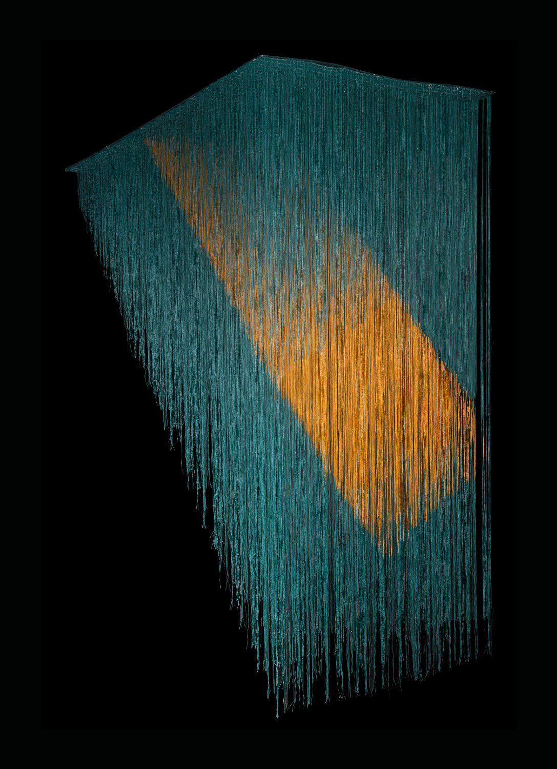 Olga de Amaral, Bruma E (turquesa-naranja), 2013 © Diego Amaral