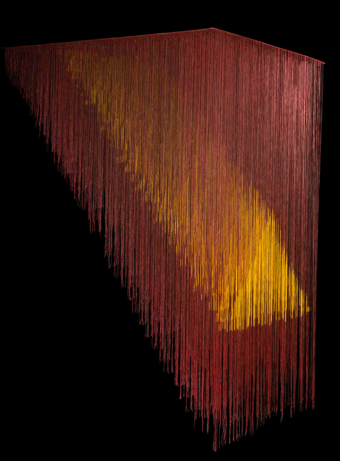 Olga de Amaral, Bruma G (rojo-amarillo), 2013 © Diego Amaral