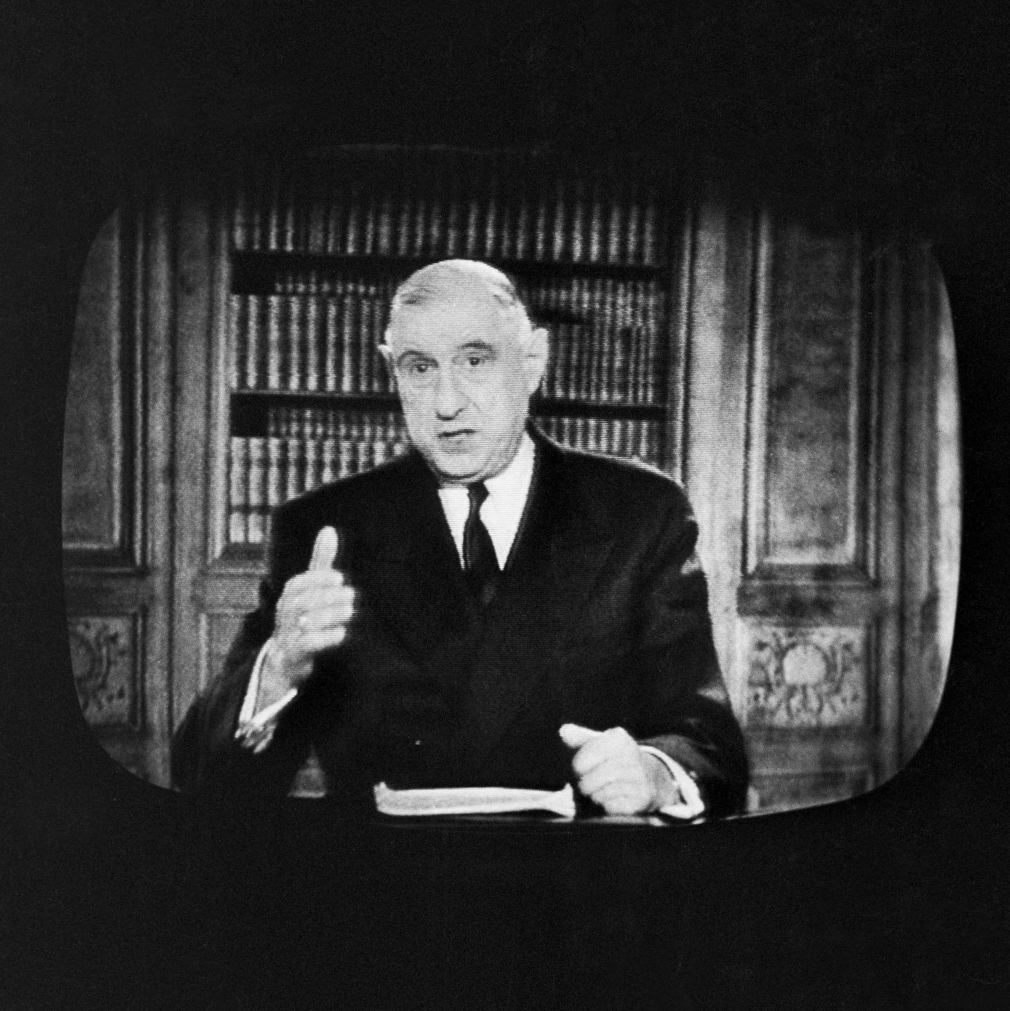 «Plus que tout autre politique, de Gaulle avait mesuré que la force était l’axe du monde.»