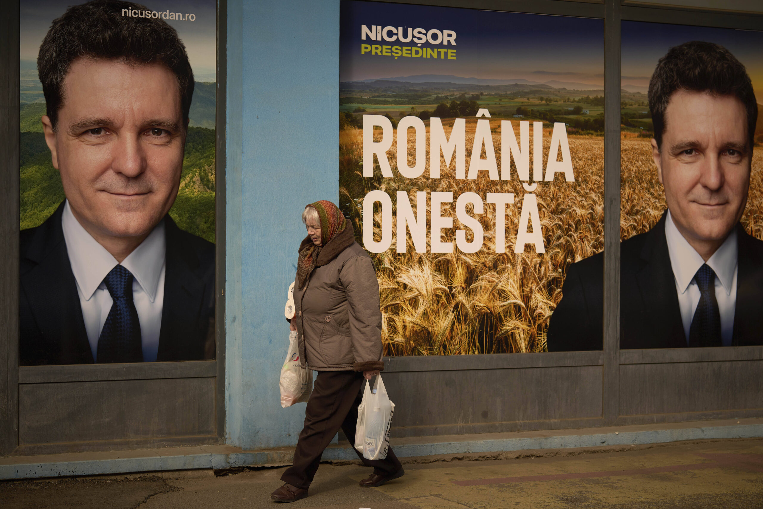 Sans une participation accrue dans les villes et une forte mobilisation de l’électorat démocratique, Nicușor Dan pourrait ne pas avoir les réserves de voix nécessaires pour l’emporter au second tour de la présidentielle.