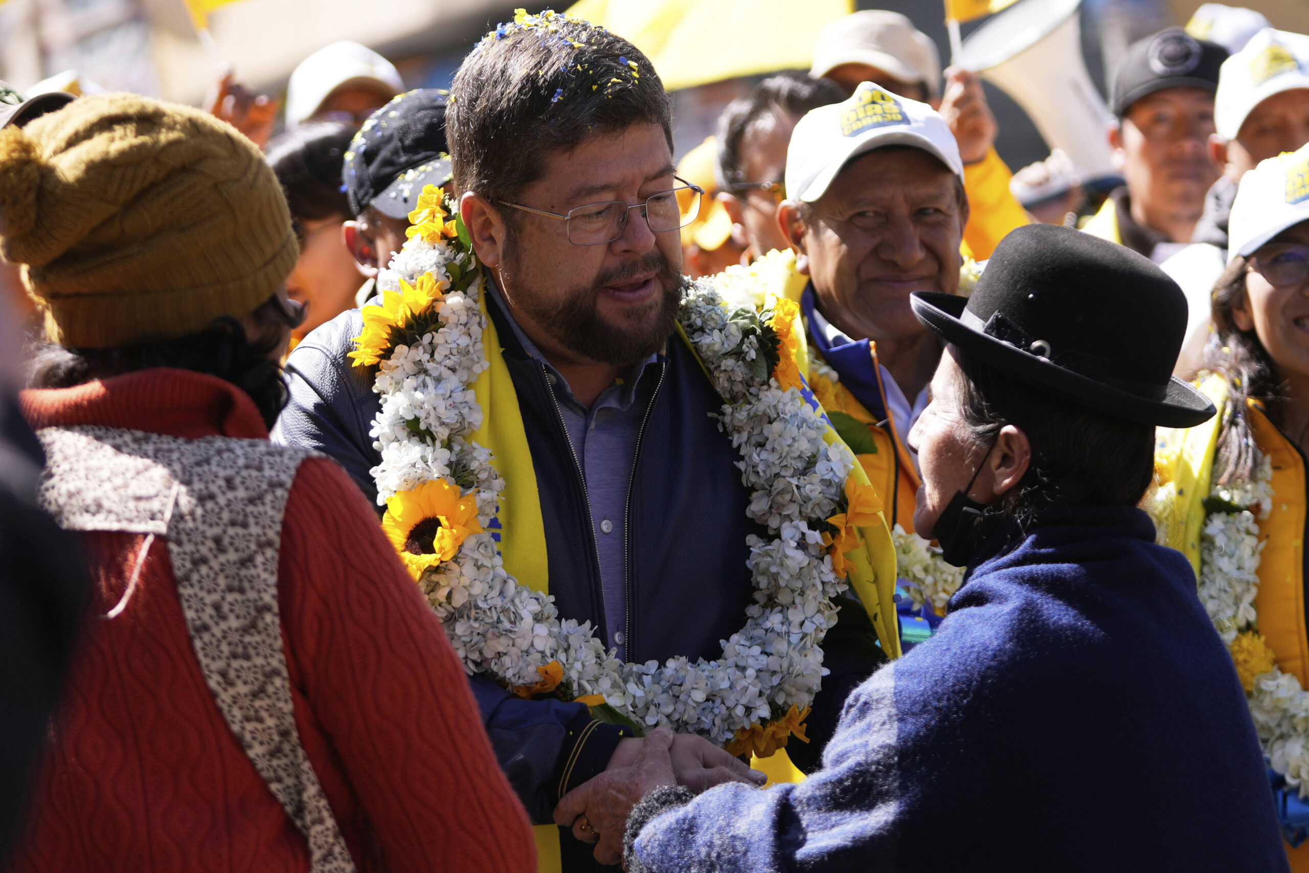 Le bloc de l'opposition unie Alianza Unidad présente Samuel Doria Medina comme candidat à la présidence. Cet entrepreneur multimillionnaire et ancien ministre de la Planification et de la Coordination (1991-1993) est perçu comme une figure modérée de l'opposition centriste. Il figure en tête des sondages, avec Jorge «Tuto» Quiroga.