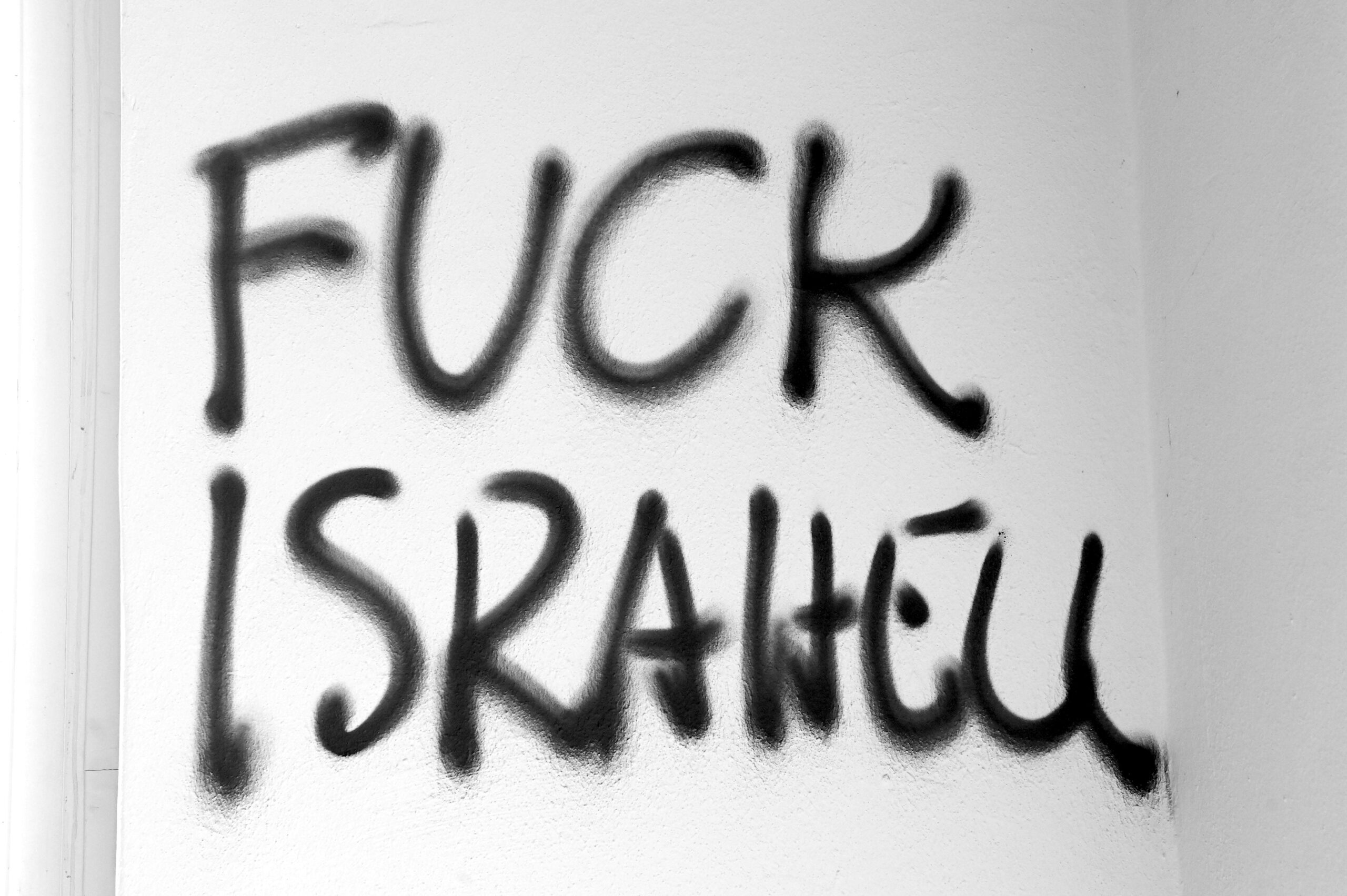 Dégradations causées à l'université Humboldt de Berlin à la suite de l'occupation de l'amphithéâtre Emil Fischer par des militants pro-palestiniens le 16 avril 2025. © Frederic Kern