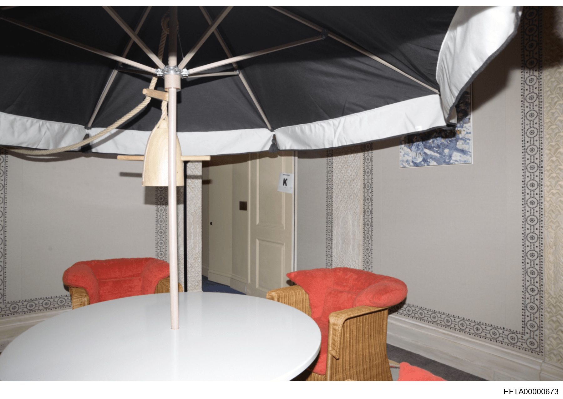 «Salon parasol / Indoor terrace room» Little St. James Photographie numérique (prise de vue judiciaire), EFTA00000673