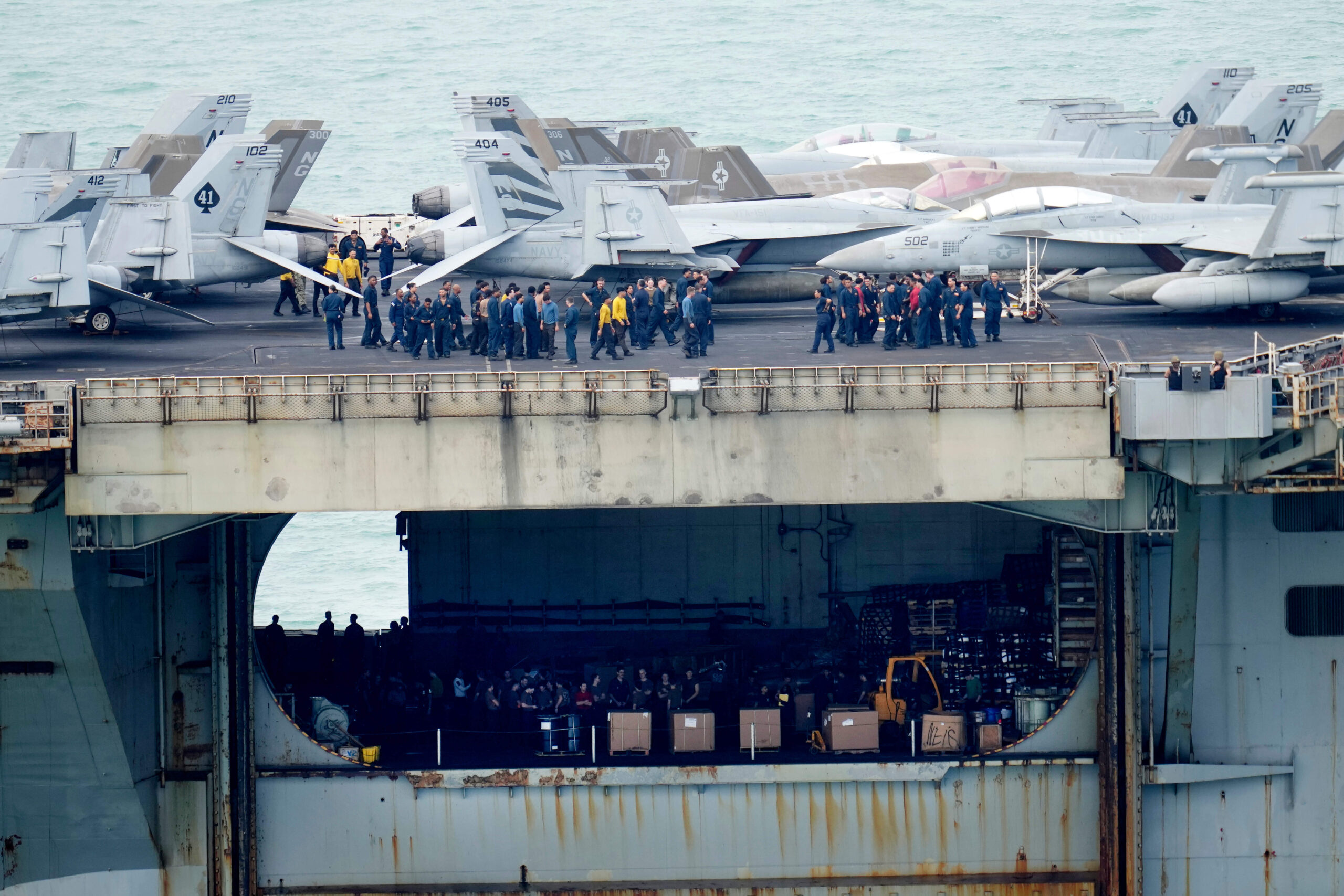 « Les capacités impressionnantes de la marine américaine masquent l'état de plus en plus précaire de son infrastructure. » Photo : AP/Sakchai Lalit