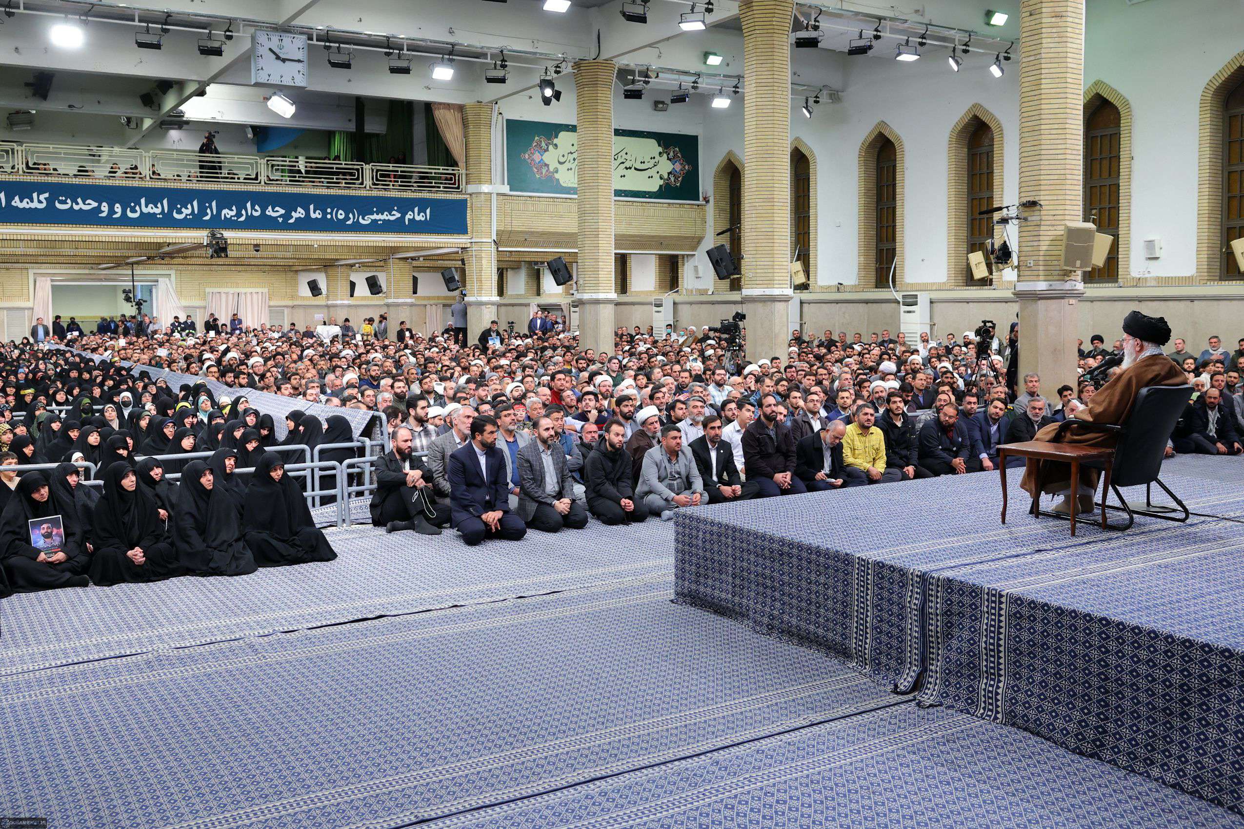 Discorso della Guida suprema iraniana, l'ayatollah Ali Khamenei, dopo la caduta di Bashar al-Assad. Teheran, 11 dicembre 2024. © Zuma Press Wire/Shutterstock
